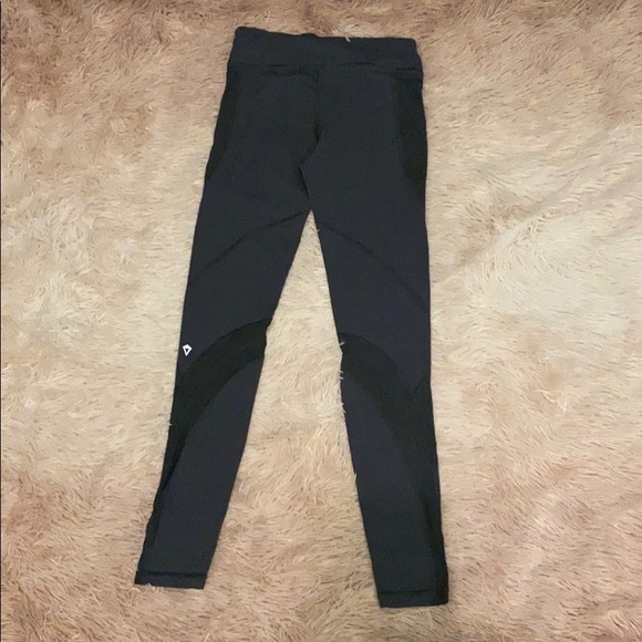 Ivivva leggings - Picture 2 of 3